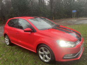 2017 Volkswagen Polo 1.0 Tsi Sel in Red — image 2