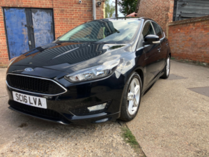 2016 Ford Focus 1.0 T Ecoboost Zetec S in Black — image 4