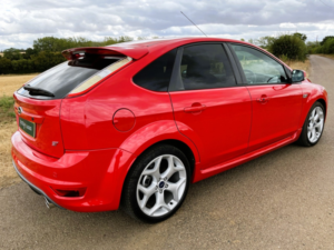 2010 Ford Focus 2.5 Siv St-3 in Red — image 4
