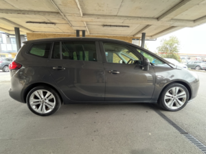 2014 Vauxhall Zafira Tourer 2.0 Cdti Sri in Grey — image 4