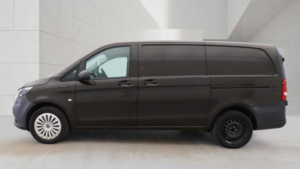 2022 Mercedes-Benz Evito 116 E 66kwh Progressive Auto Fwd L2 6dr (lwb) in Brown — image 6