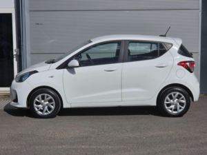 2017 Hyundai I10 1.0 Se Euro 6 5dr in White — image 6