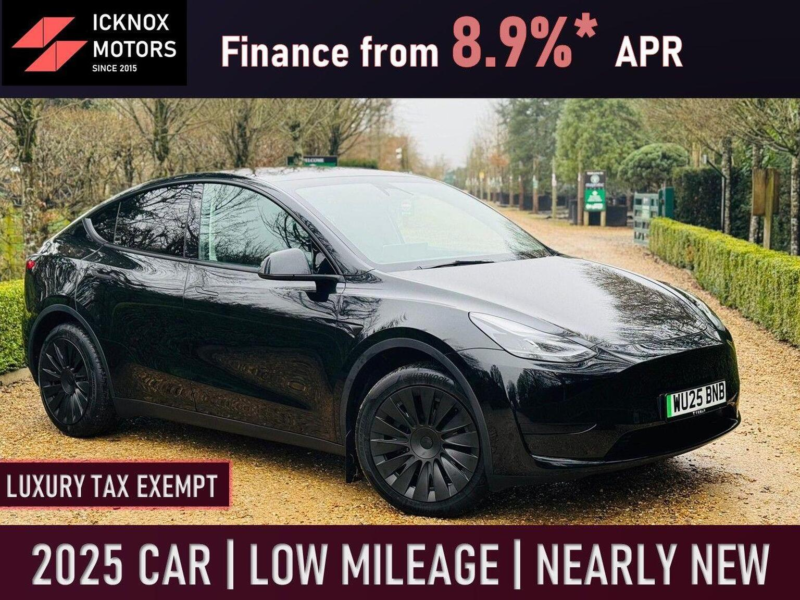 2025 Tesla Model Y Long Range Auto Rwd 5dr in Black — image 1
