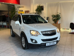2015 Vauxhall Antara 2.2 Cdti Exclusiv in White — image 2