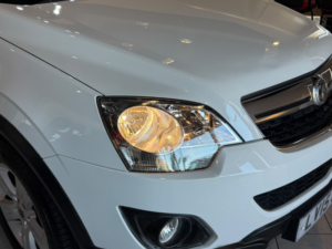 2015 Vauxhall Antara 2.2 Cdti Exclusiv in White — image 3
