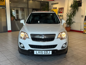 2015 Vauxhall Antara 2.2 Cdti Exclusiv in White — image 4
