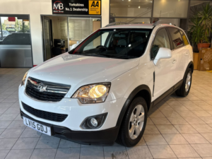2015 Vauxhall Antara 2.2 Cdti Exclusiv in White — image 5
