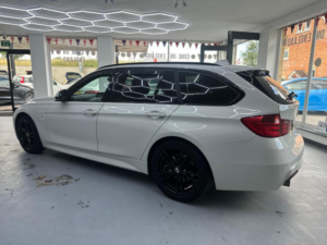 2015 BMW 3 Series 2.0 320d M Sport Touring Euro 5 (s/s) 5dr in White — image 3