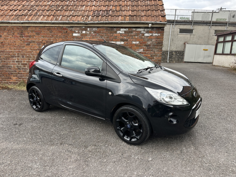 2016 Ford Ka 1.2 Metal in Black — image 1