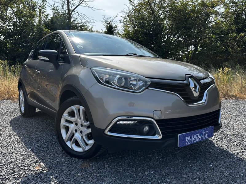 2015 Renault Captur 0.9 Dynamique Medianav Tce 90 Stop & Start in Beige — image 1