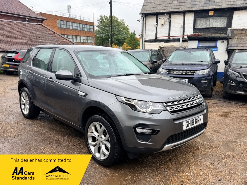 2018 Land Rover Discovery Sport Td4 Hse in Grey — image 1
