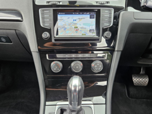 2014 Volkswagen Golf 2.0 Tdi Bluemotion Tech Gt DSG Euro 5 (s/s) 5dr in Blue — image 3