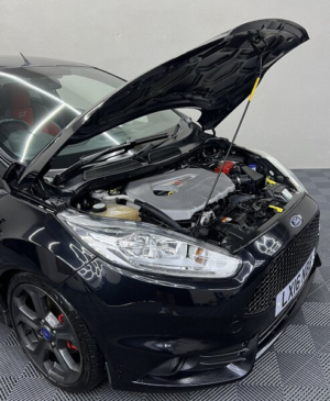 2016 Ford Fiesta 1.6 St-2 T 3dr in Black — image 5