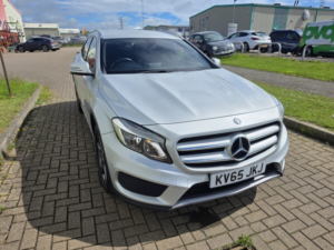 2015 Mercedes-Benz Gla 2.1 Gla200d Amg Line in Silver — image 2