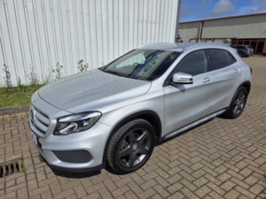 2015 Mercedes-Benz Gla 2.1 Gla200d Amg Line in Silver — image 5