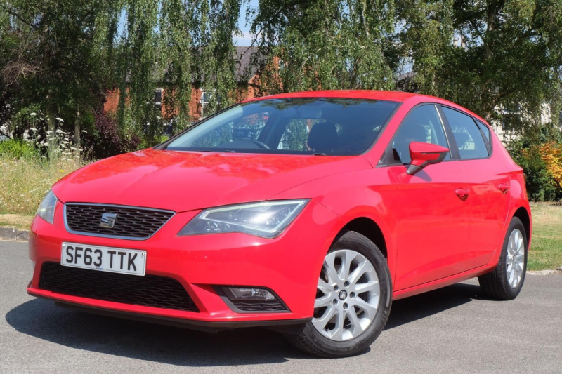 2013 SEAT Leon 1.6 Tdi Cr Se Euro 5 (s/s) 5dr in Red — image 1
