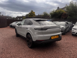 2020 Porsche Cayenne 3.0t V6 Tiptronics 4WD Euro 6 (s/s) 5dr in Grey — image 5