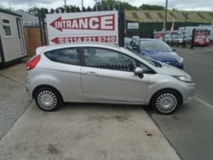 2011 Ford Fiesta 1.4 Edge Hatchback 3dr Petrol Manual (133 G/km, 94 Bhp) in Silver — image 4