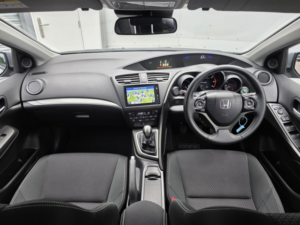 2017 Honda Civic 1.6 I-Dtec Se Plus in Silver — image 2
