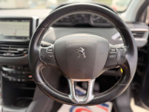 2019 Peugeot 208 1.2 208 Tech Edition S/s 5dr in Grey — image 5