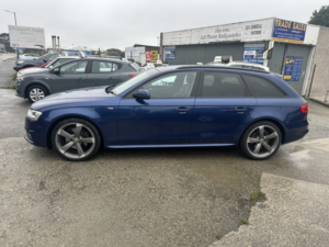 2015 Audi A4 Avant 1.8 Tfsi Black Edition in Blue — image 5