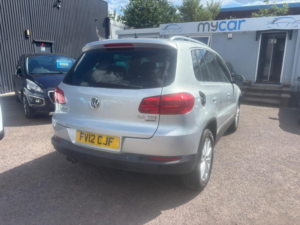 2012 Volkswagen Tiguan 2.0 Tdi Se 4WD Euro 5 5dr in Silver — image 5