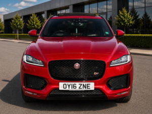 2016 Jaguar F-Pace 3.0 D300 V6 S Auto AWD Euro 6 (s/s) 5dr in Red — image 2