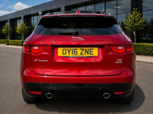 2016 Jaguar F-Pace 3.0 D300 V6 S Auto AWD Euro 6 (s/s) 5dr in Red — image 6
