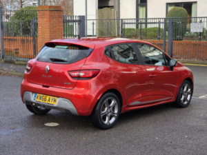 2016 Renault Clio 1.5 Dci Dynamique Nav Euro 6 (s/s) 5dr in Red — image 6