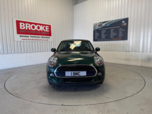 2016 MINI Hatch 1.5 Cooper Euro 6 (s/s) 3dr in Green — image 5