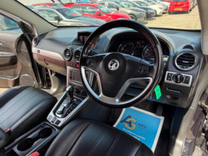 2015 Vauxhall Antara 2.2 Cdti Se Auto 4WD Euro 5 5dr (snav) in Black — image 3
