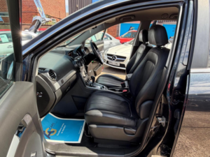 2015 Vauxhall Antara 2.2 Cdti Se Auto 4WD Euro 5 5dr (snav) in Black — image 4