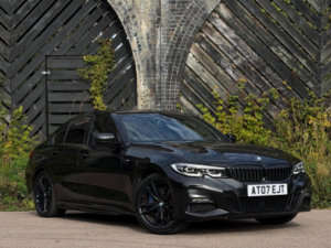 2020 BMW 3 Series 2.0 330e 12kwh M Sport Auto Euro 6 (s/s) 4dr in Black — image 5