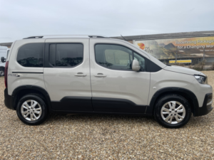 2020 Peugeot Rifter Auto Wav Wheelchair Accessible Vehicle Automatic 1.5 in Beige — image 2