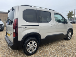 2020 Peugeot Rifter Auto Wav Wheelchair Accessible Vehicle Automatic 1.5 in Beige — image 3
