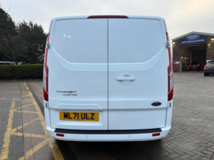 2021 Ford Transit Custom 2.0 Transit Custom Limited Van 300 L2 2.0l Ecoblue 130ps Fwd 6 Speed Manual in White — image 6
