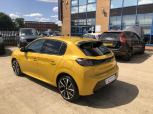2020 Peugeot 208 1.2 Puretech Allure in Yellow — image 6