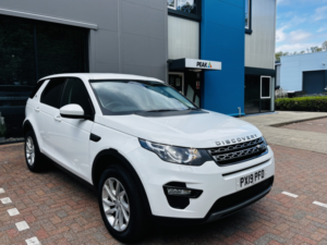 2019 Land Rover Discovery Sport 2.0 Td4 Se Tech in White — image 3