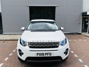 2019 Land Rover Discovery Sport 2.0 Td4 Se Tech in White — image 4