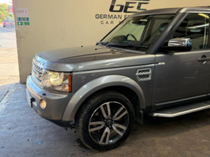 2013 Land Rover Discovery 4 3.0 Sd V6 Xs Auto 4WD Euro 5 5dr in Grey — image 3