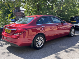 2016 Mercedes-Benz C Class 2.0 C200 Se Saloon 4dr Petrol Manual Euro 6 (s/s) (184 Ps) ( Hyacinth Red ) in Red — image 5