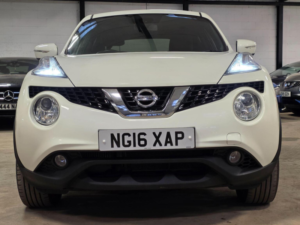 2016 Nissan Juke 1.2 Dig-T N-Connecta Euro 6 (s/s) 5dr in White — image 4