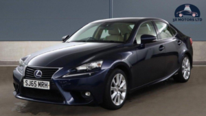 2015 Lexus Is 2.5 300h Luxury E-CVT Euro 5 (s/s) 4dr in Blue — image 2