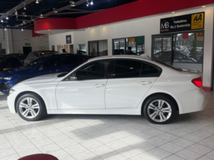 2017 BMW 3 Series 2.0 318d Sport Saloon in White — image 6