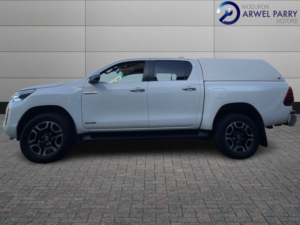 2021 Toyota Hilux 2.8 D-4d Invincible in White — image 4