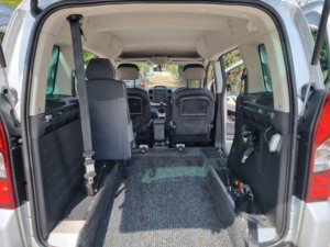 2015 Citroen Berlingo 1.6 Hdi 16v Xtr Wav in Silver — image 2