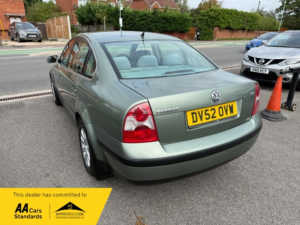 2002 Volkswagen Passat Se in Green — image 6