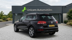 2014 Volkswagen Touareg 3.0 Tdi V6 Bluemotion Tech R-Line in Black — image 4