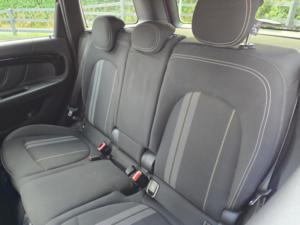 2018 MINI Countryman 1.5 Cooper SUV 5dr Petrol Auto Euro 6 (s/s) (136 Ps) in Red — image 5