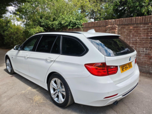 2014 BMW 3 Series 2.0 320d Sport Touring Auto Euro 5 (s/s) 5dr in White — image 5